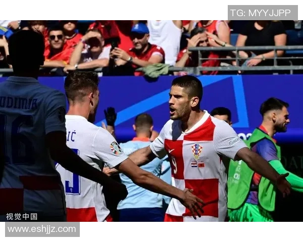 捷克与英格兰足球对决前瞻分析及胜负预测详解