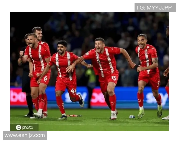 克鲁与彼得堡的较量揭示了足球战术与团队精神的完美结合