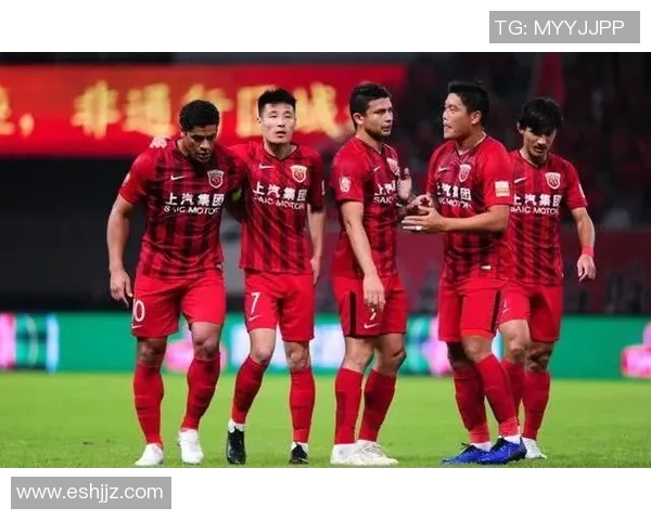 恒大与上港在日本的激烈对决揭示中超球队的实力与未来发展潜力